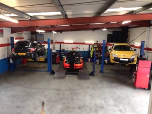 Aarons Autos Megane repairs