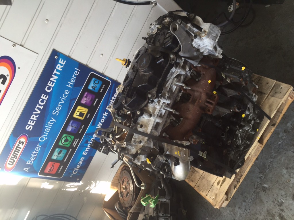 Vauxhall Vivaro with a broken engine. – Aarons Autos