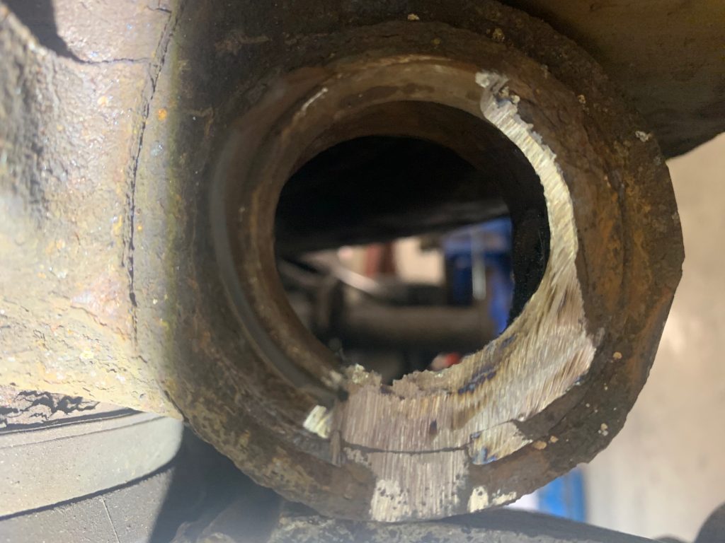 range rover hub bearing